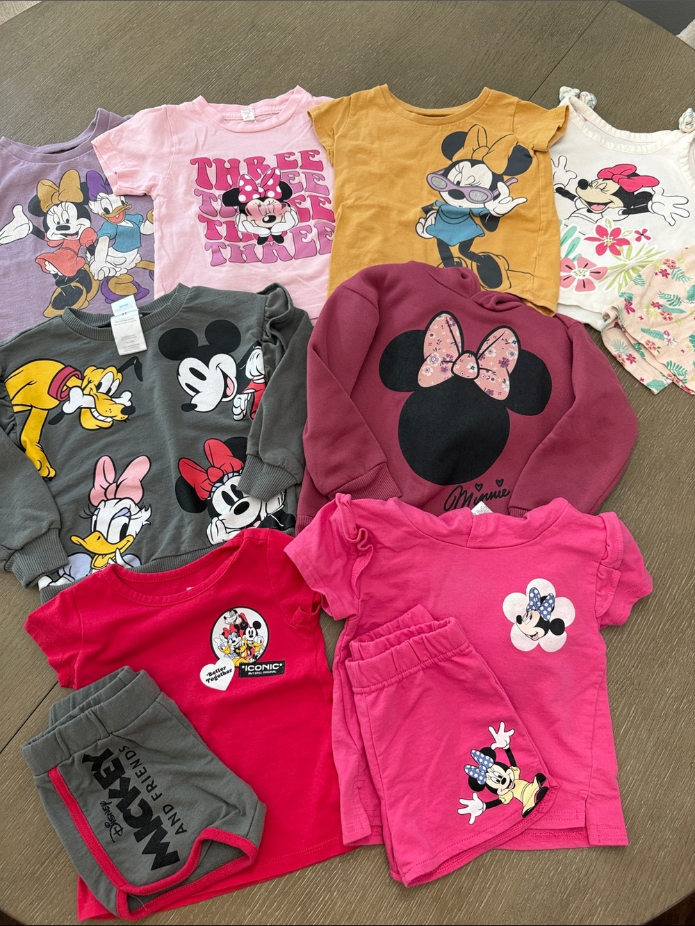 Lot of 11 pieces Disney Girls' Minnie & Friends